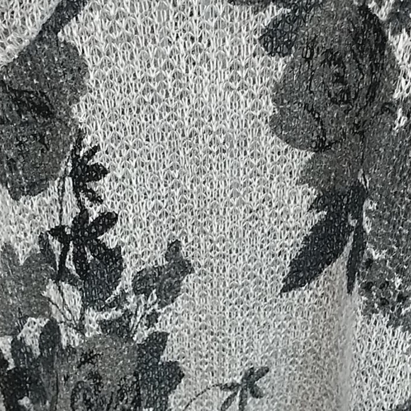 OneA Beach Coverup Gray Floral Gauzy Tie Front L - Picture 5 of 12